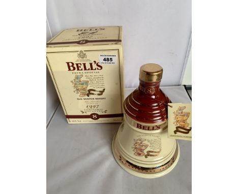 Boxed and sealed Bells Extra Special Old Scotch Whisky, Christmas Decanter 1997, aged 8 years