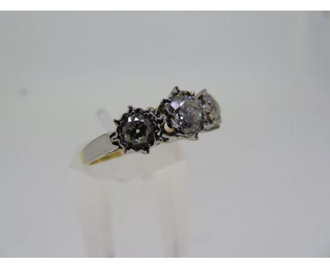 18 ct. gold three stone diamond ring set in platinum approx. 1 ct. of diamonds - size K (Amended Estimate) 