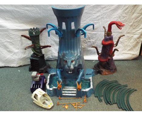 He-Man - MOTU - Masters of the Universe - Mattel - A Masters of the Universe, Eternia Playset, including Grayskull Tower, Cen