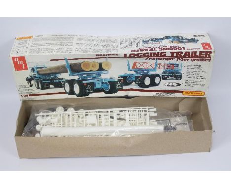 Matchbox. AMT - A boxed vintage 1979 issue Matchbox / AMT 1:25 scale T528 Peerless Logging Trailer plastic model kit. The kit