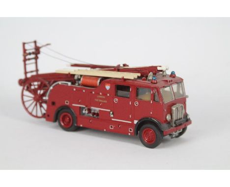 Fire Brigade Models - A built kit model AEC Regent Merryweather Fire Engine in 1:48 scale in London Fire Brigade livery. It l