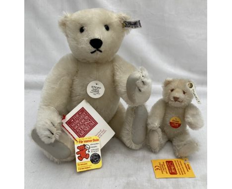 Steiff: A Steiff, 'The Margaret Woodbury Strong Museum' Bear, Collectors Edition 1985 with white tag, together with Dicky Bea