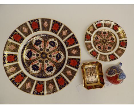 A Royal Crown Derby Old Imari cabinet plate, 27 cm diameter approx, with a 16 cm diameter Old Imari plate, a 1128 Imari trink