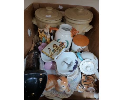 A box of assorted ceramics, including Goss tea pot, Russian figures, saucy trinket dishes, etc (one box) 