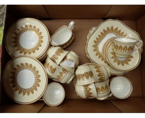 A Trinity eight piece Aynsley tea service, stylised leaf pattern (38) 