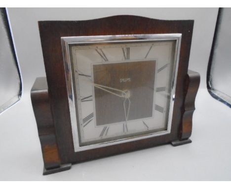 Oak cased mechanical Smiths 8 day mantle clock