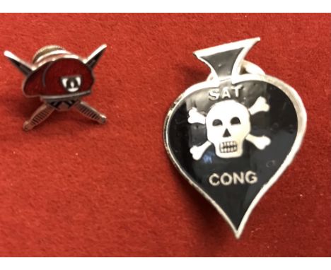 American Vietnam War era Airbourn Special Forces Pin badges (2) on in the design of a Red Beret with crossed daggers and the 