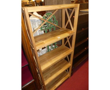 A contemporary light oak freestanding open five-tier display shelf, w.70cm 