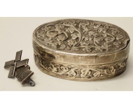 Silver embossed trinket box with floral decoration, together with a Dutch silver windmill brooch, approximate total weight 50