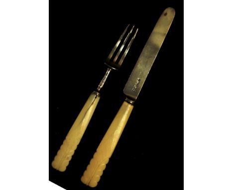 George IV sterling silver fruit knife & fork with bone handles (cracks), hallmarked Sheffield 1829, 45 grams approx (total)