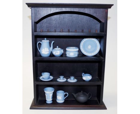 Collection Wedgwood blue jasper miniature pieces a total of 12 miniature blue jasper pieces, including: a 5 piece coffee set,