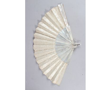 A BOBBIN APPLIQUE BRUSSELS LACE FAN IN MOTHER-OF-PEARL. 19ins wide open.
