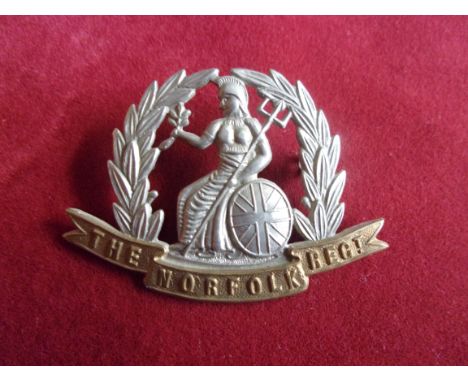 The Norfolk Regiment WWI Forage Cap Badge (Bi-metal), two lugs. K&amp;K: 599