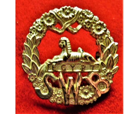 South Wales Borderers Officers Cap Badge (Silver-plate), slider. K&amp;K: 624 