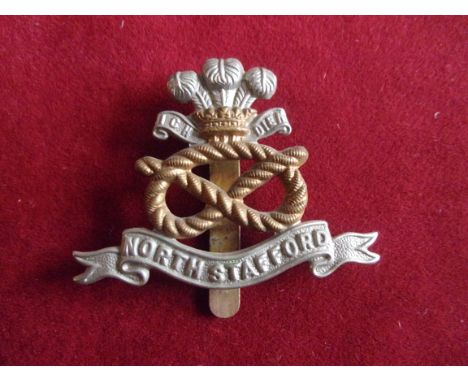 The Price of Wales's (North Staffordshire Regiment) WWI Cap Badge (Bi-metal), slider. K&amp;K: 678