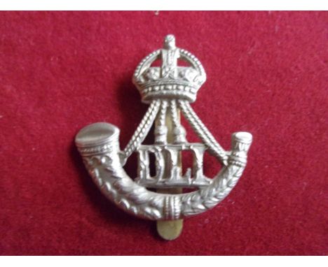 Durham Light Infantry WWI Cap Badge (White-metal), two lugs. K&amp;K: 681