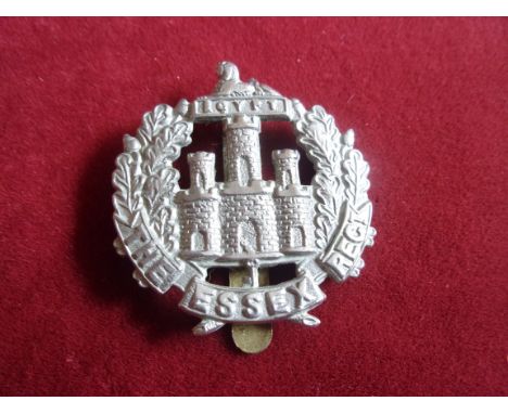 Essex Regiment WWI Officers Cap Badge (White-metal), slider. K&amp;K: 660