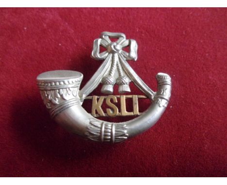 King's Own (Yorkshire Light Infantry) WWI Cap Badge (Bi-metal), slider. K&amp;K: 671