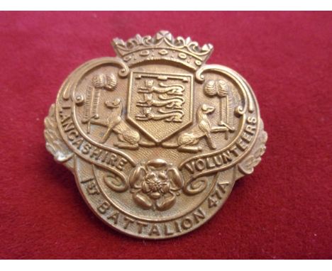 1 Battalion (47A) Lancashire Volunteer WWI Cap Badge (Gilding-metal), two lugs. K&amp;K: 1632