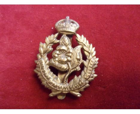 Queen's Own Worcestershire (Yeomanry) Hussars Economy Cap Badge (Brass), slider. K&amp;K: 1458