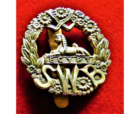 South Wales Borderers Other Ranks Cap Badge (White-metal), slider. K&amp;K: 624 