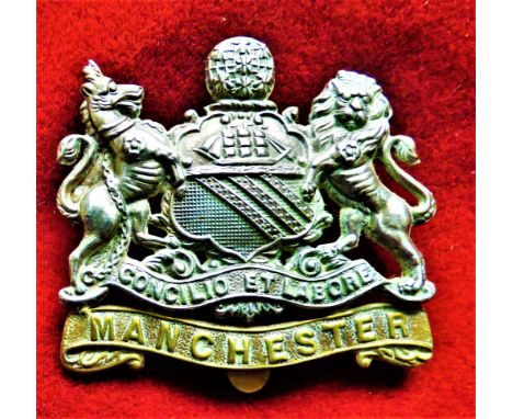 Manchester Regiment WWI  Cap Badge (Bi-metal), slider. K&amp;K: 677