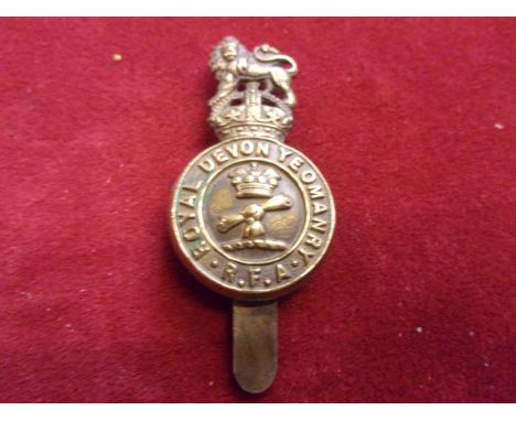 Royal Devonshire Yeomanry (Royal Field Artillery) WWI Cap Badge (Gilding-metal), slider. K&amp;K: 1454