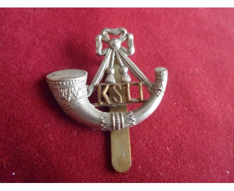 King's Own Yorkshire Light Infantry WWII Cap Badge (Bi-metal), slider, smaller than the previous listed. K&amp;K: 2010