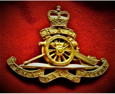 Honourable Artillery Company - The Honourable Artillery Battery, Royal Horse Artillery (Volunteers) EIIR Cap Badge (Gilt), sl