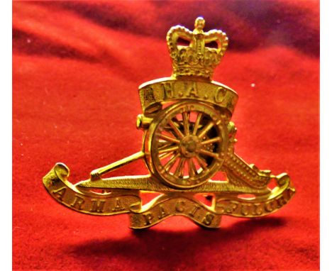 Honourable Artillery Company - The Honourable Artillery Battery, Royal Horse Artillery (Volunteers) EIIR Cap Badge (Gilt), tw