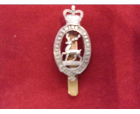 Hertfordshire Yeomanry Dragoons EIIR Cap Badge (White-metal), slider. K&amp;K: 2325