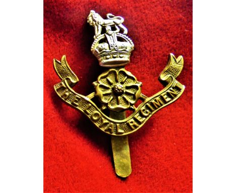 Loyal Regiment (North Lancashire) WWII Cap Badge (Bi-metal), Slider. K&amp;K: 665