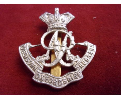The Queen's Own Oxfordshire (Yeomanry) Hussars Victorian Cap Badge (White-metal), slider. First type, K&amp;K: 1461