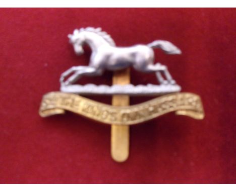 3rd (King's Own) Hussars WWII Cap Badge (Bi-metal), slider, made J.R. Gaunt. K&amp;K: 1894