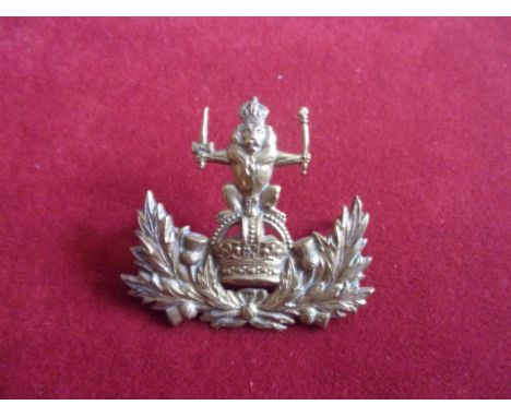 The Queen's Own Royal Glasgow Yeomanry WWII Cap Badge (Gilding-metal), two lugs. K&amp;K: 2313