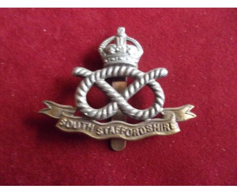 South Staffordshire Regiment WWI Forage Cap Badge (Bi-metal), slider. K&amp;K: 649