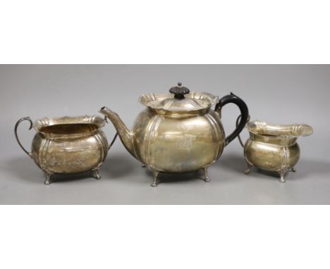 A George V three piece silver tea set, George Howson, Sheffield, 1926, gross weight 22.7oz.