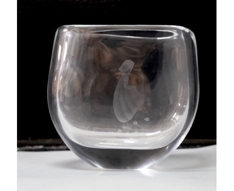 An Orrefors glass vase, 12cm