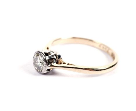 A single-stone diamond solitaire ring, on an 18ct gold shank, size K, 2.3g gross.