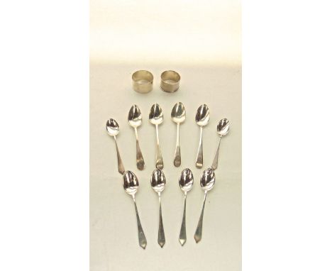 A set of four Old English pattern silver teaspoons, Peter & William Bateman, London, 1812, each initialled, 70.4g in total; a