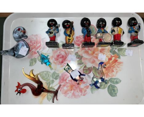 A 6 piece ceramic Golly Band; decorative Murano glass animals and selection of spoons and commemorative ware 