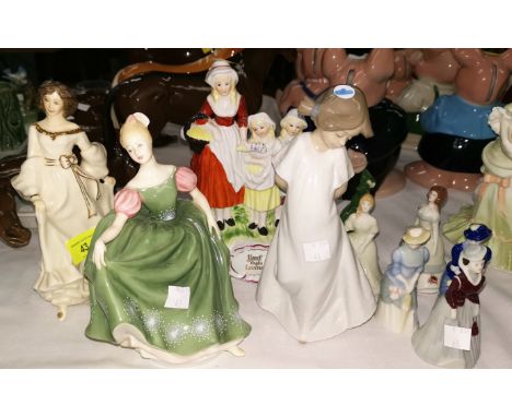 2 Royal Doulton figures Free Spirit HN3728 &amp; Michele HN2234; a Nao girl; a Yardley's Lavender group; 6 small Wade china l
