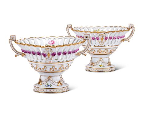 A PAIR OF MEISSEN (MARCOLINI) BASKETSTHE BASKETS CIRCA 1800Outside decorated and pierced22cm diameter (2)Condition Report: No