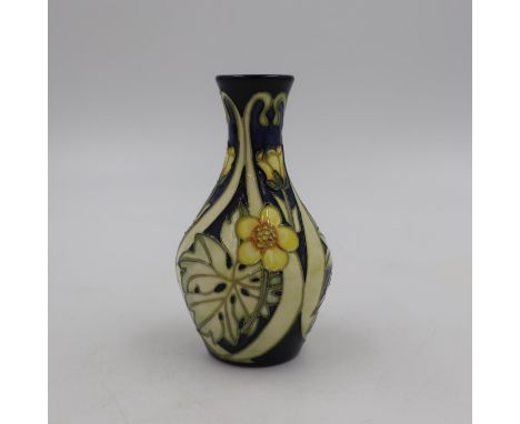 Moorcroft vase in the Buttercup Meadow pattern, no cracks or chips, H: 14 cm. UK P&amp;P Group 1 (£16+VAT for the first lot a