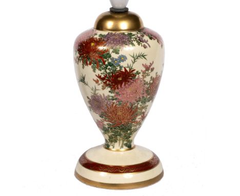 A MODERN SATSUMA POTTERY BALUSTER TABLE LAMP, painted and gilt decorated with flowers, 33.5cm high