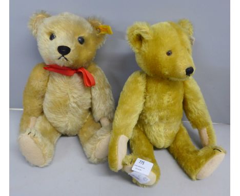 Two Steiff teddy bears, 34cm and 35cm 