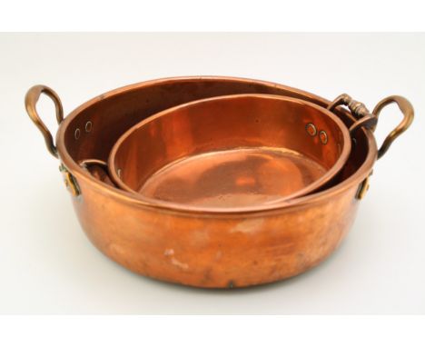 Two c19th Victorian copper pans or cooking pots with handles  excellent condition 35 cm and 27 cm diameter respectively