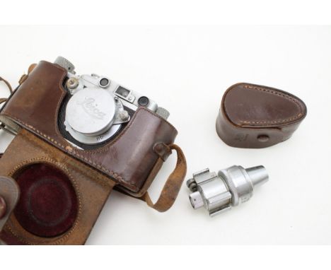 Leica No. 158778 Ernst Leitz Camera 35mm rangefinder with leather camera case and strap, Leitz Hektor f=2,8cm 1:6,3 lens, tog