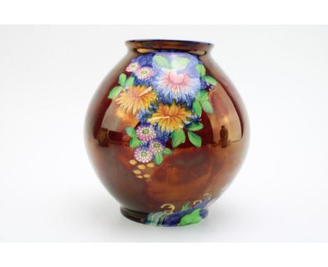 Carlton Ware fighting glade vase, pattern number 4212, height 14.5cm  good condition, no signs of restoration or damage, slig