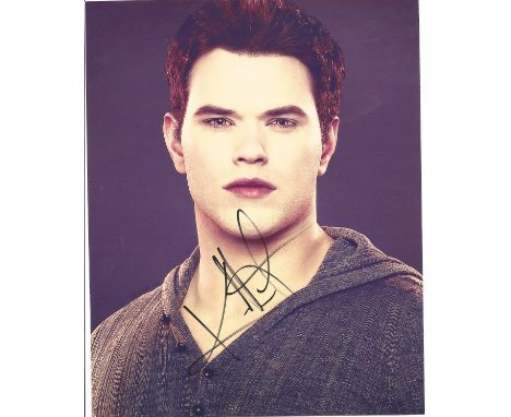Kellan Lutz signed 10x8 colour photo pictured from his role as Emmett Cullen in the Twilight Saga film series Kellan Christop